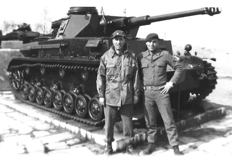 panzer4.jpg panzer4.jpg